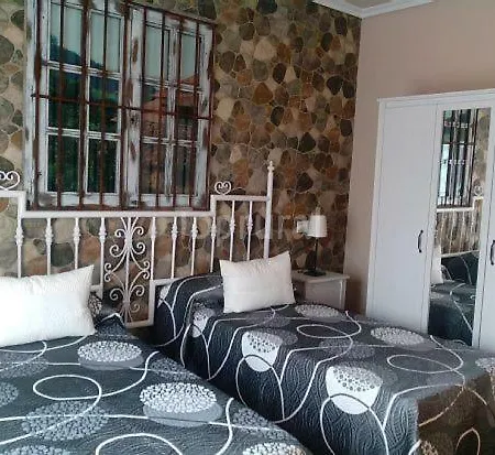 Tono El Alguacil Holiday home Selaya