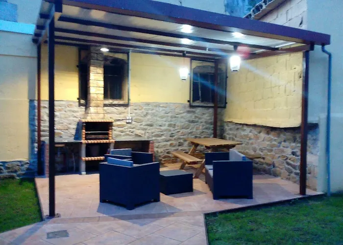 Tono El Alguacil Holiday home Selaya